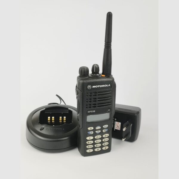 (HT) MOTOROLA GP 338 330-400 MHZ